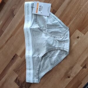 Calvin Klein CK One size small heather grey NWT
